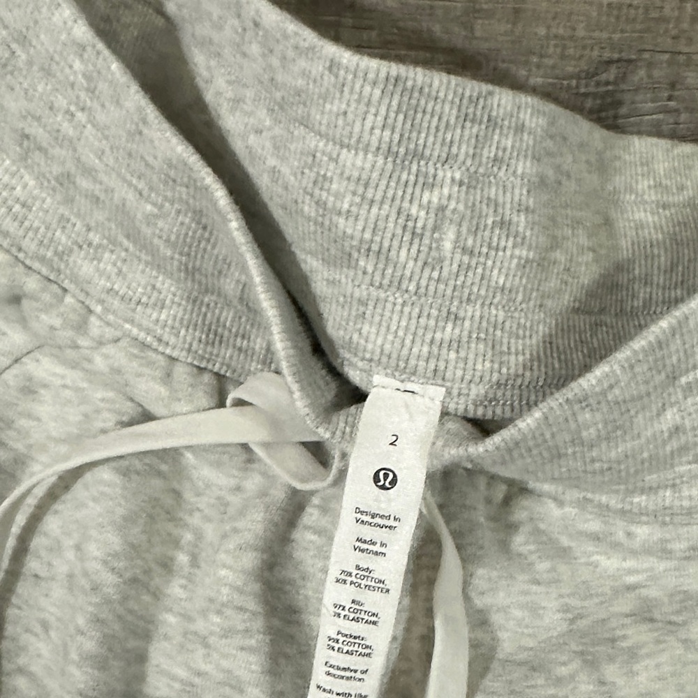 Lululemon Athletica Light Gray Kids Joggers - Picture 2 of 3